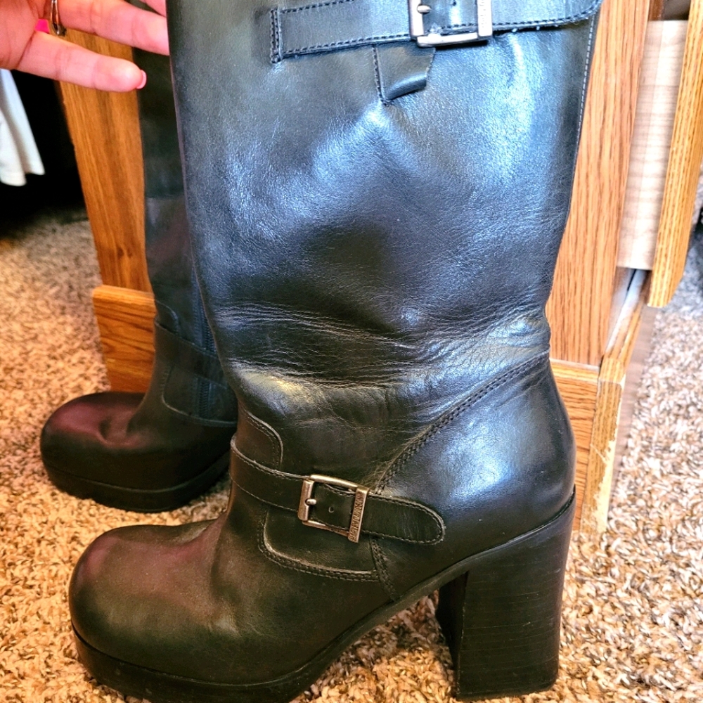 Size 10 women's Harley Davidson riding boots